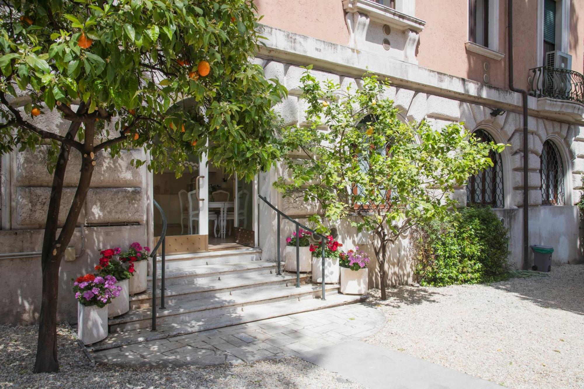 Domus Giulio Guest House, Rome